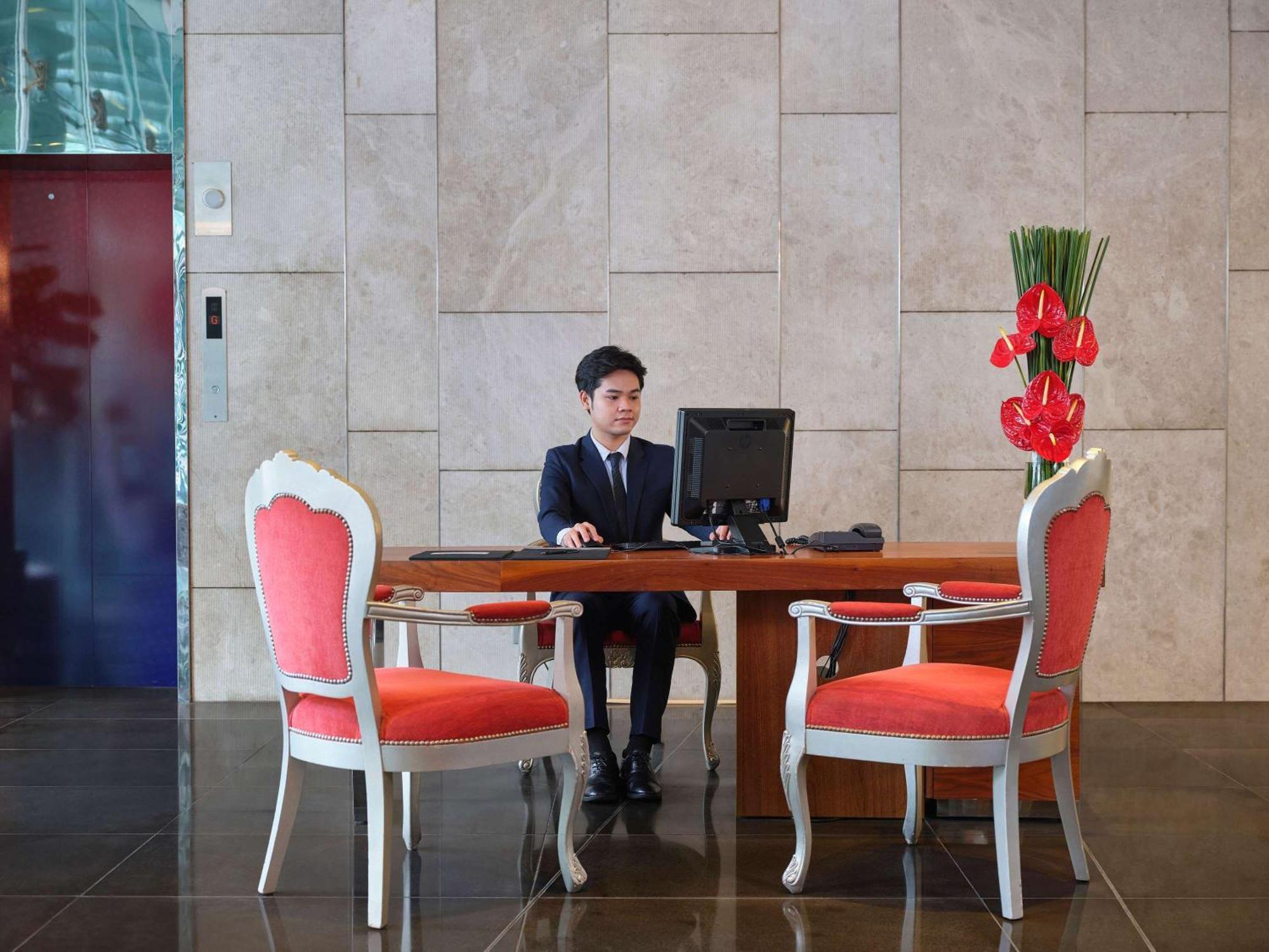 Pullman Saigon Centre Hotell Ho Chi Minh-staden Exteriör bild